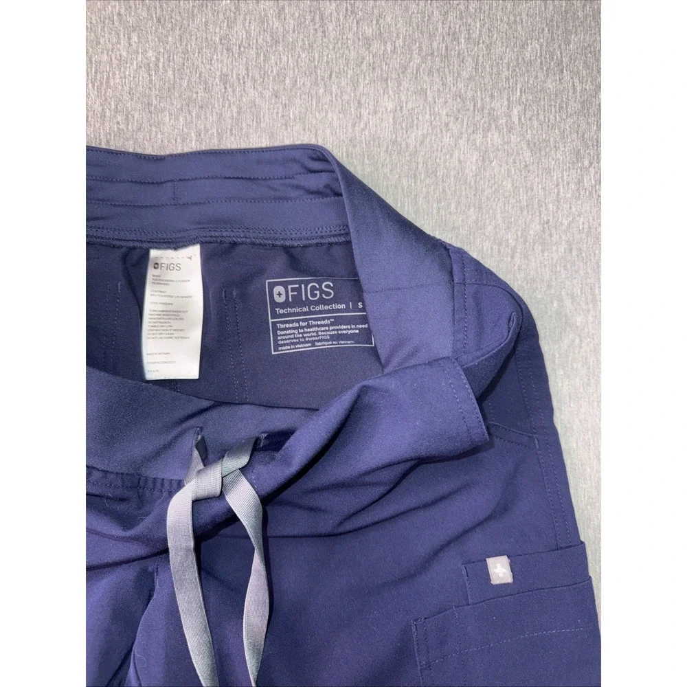 FIGS Technical Collection Scrub Pants Small Navy Blue Drawstring Cargo Medical S